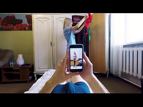 ❤️ Polusestra je natjerala svog brata da svrši neposredno prije nego što je mama došla kući ❌ Porno video kod nas ﹏