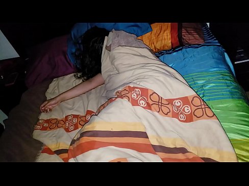 ❤️ Posinak grdi svoju mladu maćehu dok ona spava. ❌ Porno video kod nas ﹏